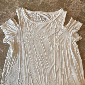 Soft & Sexy AE Flowy White Top